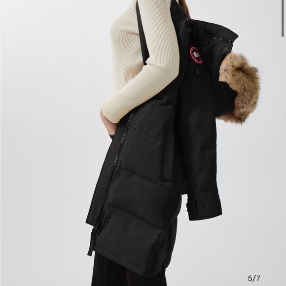 Canada Goose Shelburne parka Jacket - Picture 9 of 16